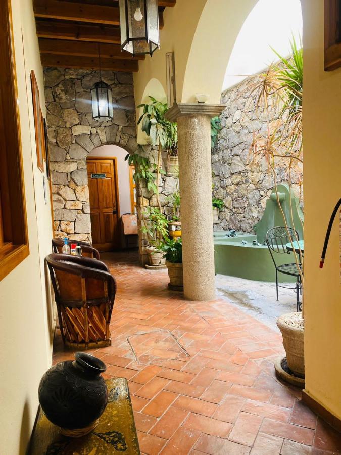 Hotel Antigua Casa De Piedra Сан Мигел де Аленде Екстериор снимка