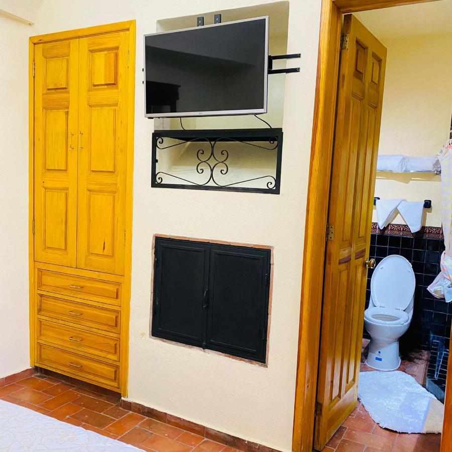 Hotel Antigua Casa De Piedra Сан Мигел де Аленде Екстериор снимка