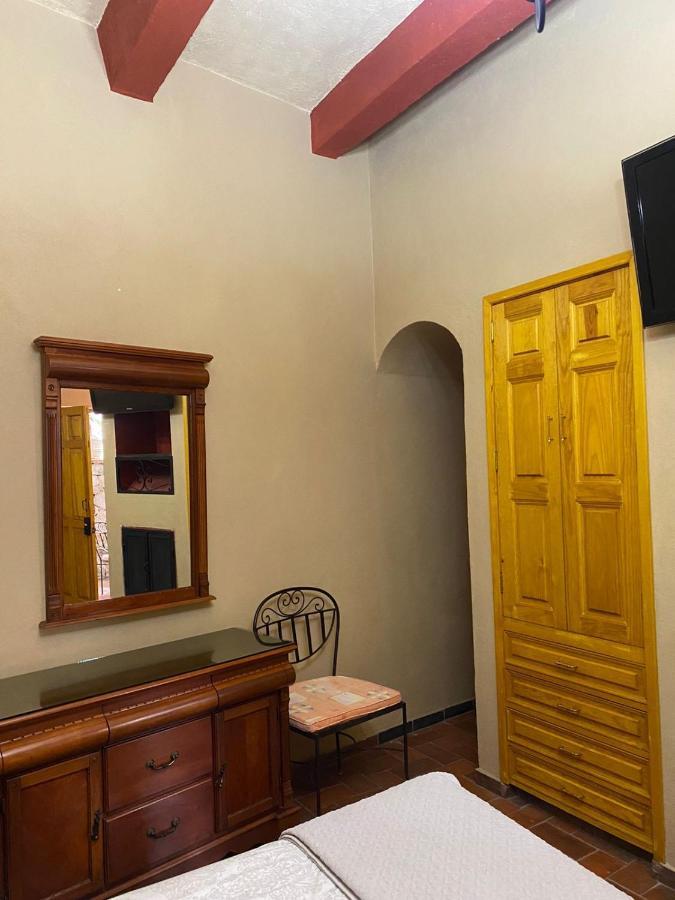 Hotel Antigua Casa De Piedra Сан Мигел де Аленде Екстериор снимка